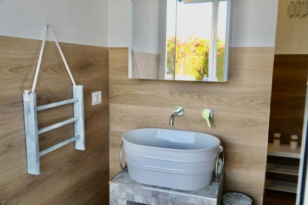 VILLA MARE BLUE SR Nuovissima Villa 150m dal mare adatta a bambini Terrauzza Esterno foto