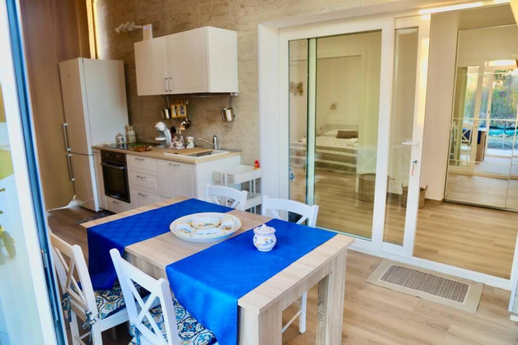 VILLA MARE BLUE SR Nuovissima Villa 150m dal mare adatta a bambini Terrauzza Esterno foto