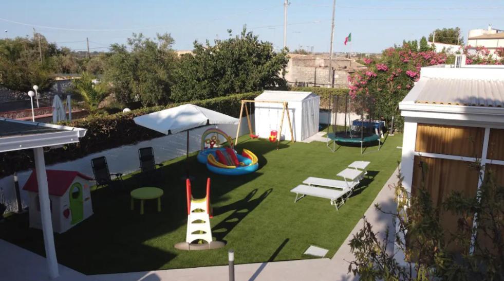 VILLA MARE BLUE SR Nuovissima Villa 150m dal mare adatta a bambini Terrauzza Esterno foto